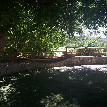 בית נופש Trulli Di Rosa *