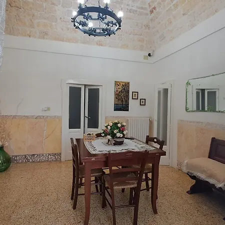 Trulli Di Rosa