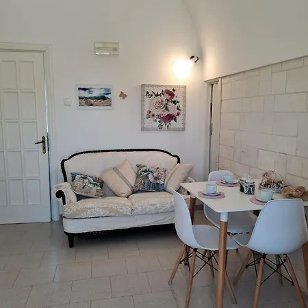 Trulli Di Rosa *