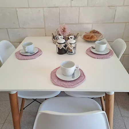 Trulli Di Rosa