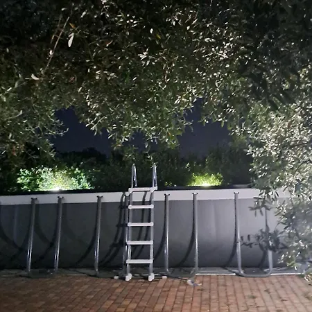 Trulli Di Rosa * Locorotondo